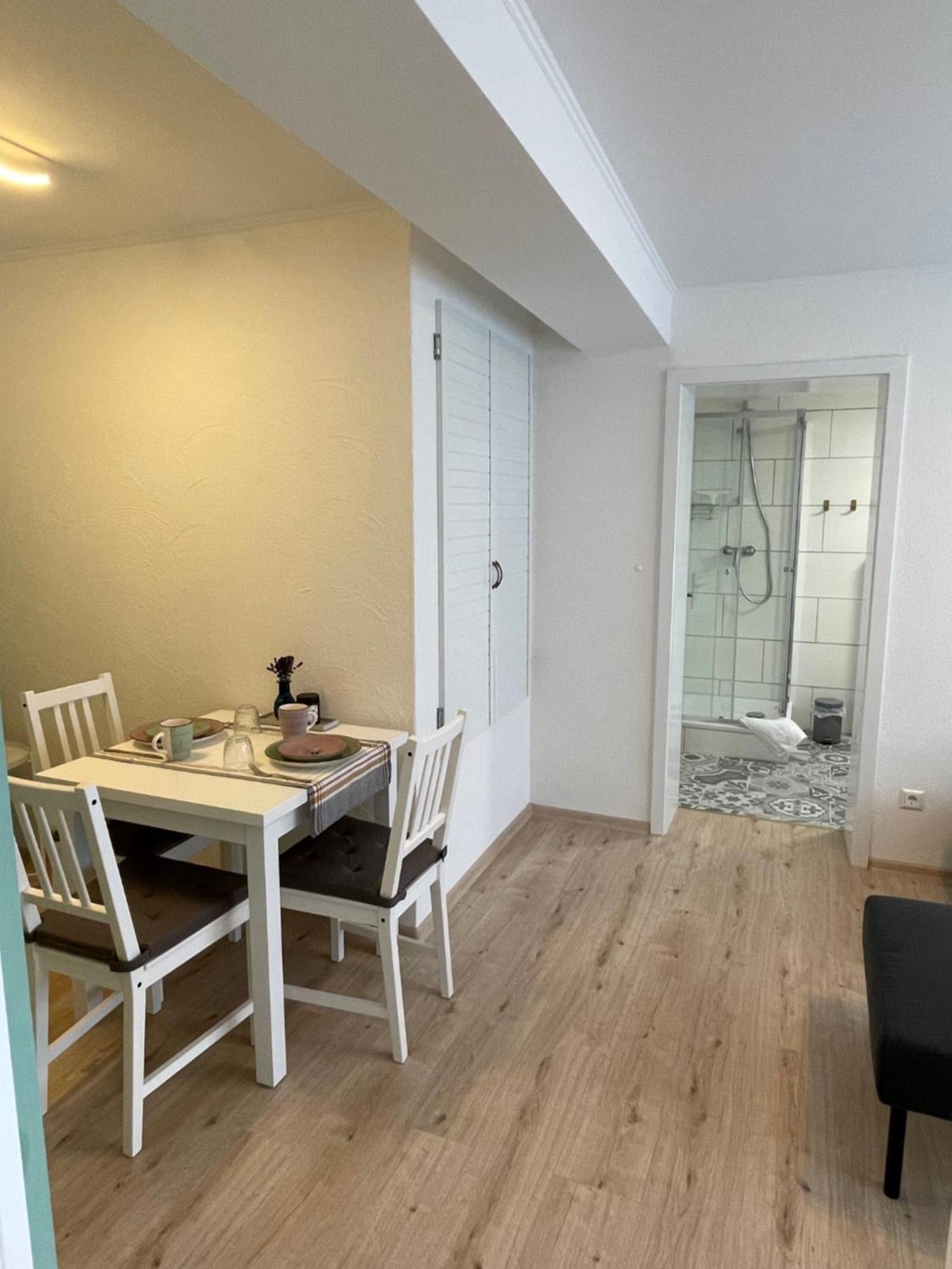 Bo'S Apartment 35 ชเวบิชฮัลล์ ภายนอก รูปภาพ