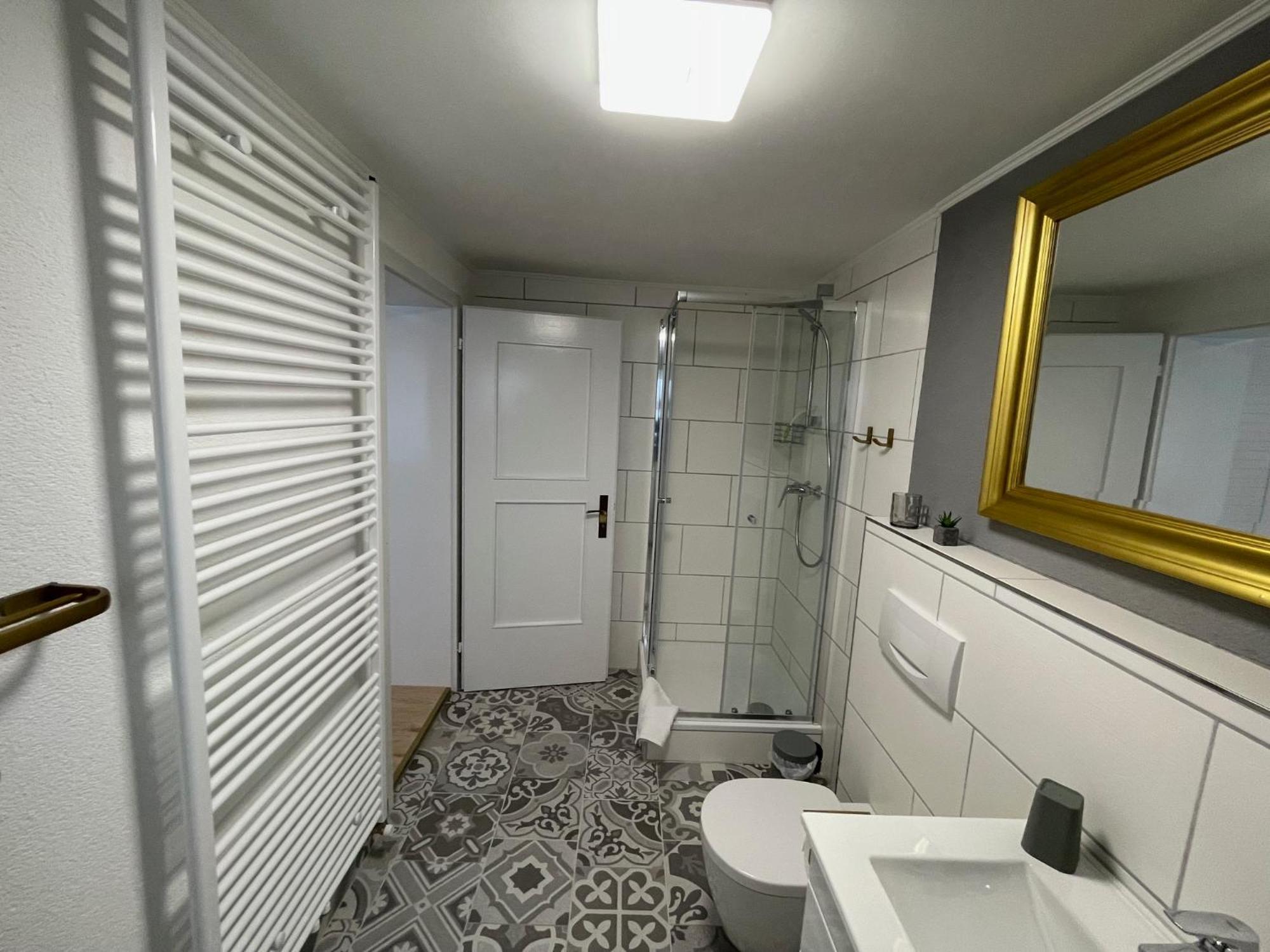 Bo'S Apartment 35 ชเวบิชฮัลล์ ภายนอก รูปภาพ